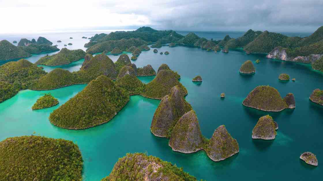 destinasi wisata raja ampat